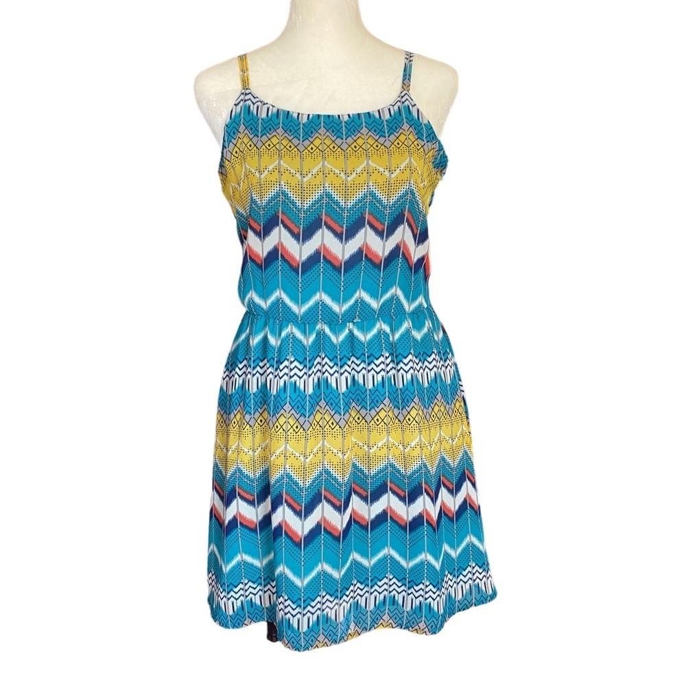 J.J. Basics women’s size M fully lined adjustable spaghetti straps multi…